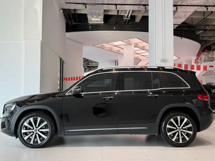 Mercedes-Benz GLB 2024 Model Facelift GLB 220 Fashion Model – фото 4