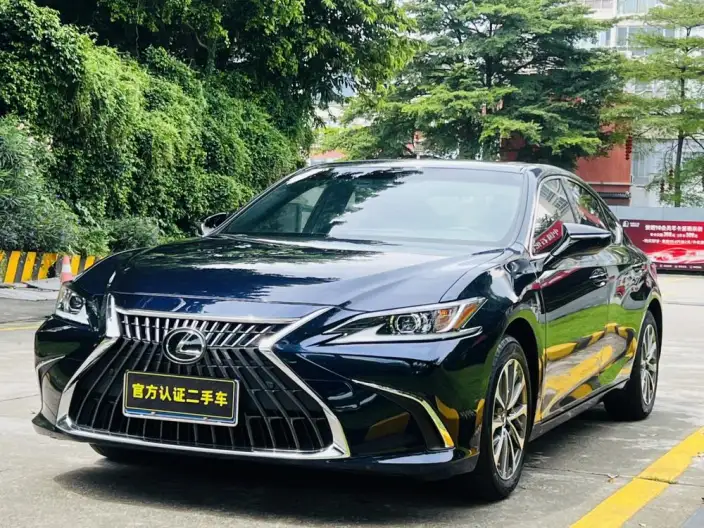 Lexus ES 2022 Model 200 Superior Edition – фото 1