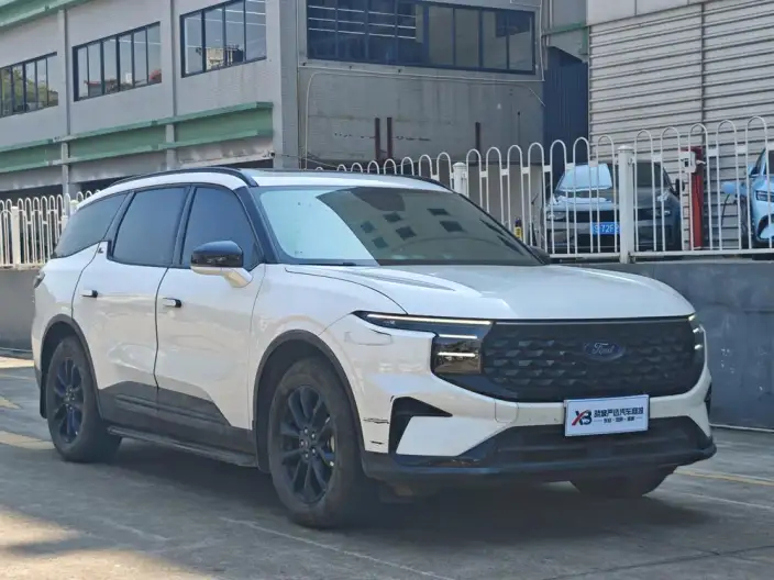 Ford Edge 2023 Model Ford Edge L 2.0T EcoBoost E Hybrid 2WD VII seat Fashion Model
