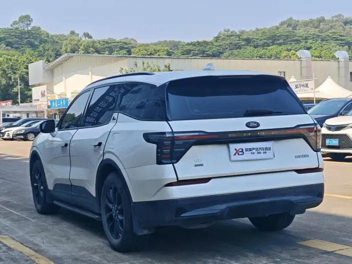 Ford Edge 2023 Model Ford Edge L 2.0T EcoBoost E Hybrid 2WD VII seat Fashion Model