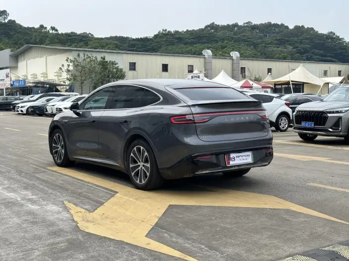 Luxeed R7 2024 Model EV 82kWh Pro Rear Drive Edition