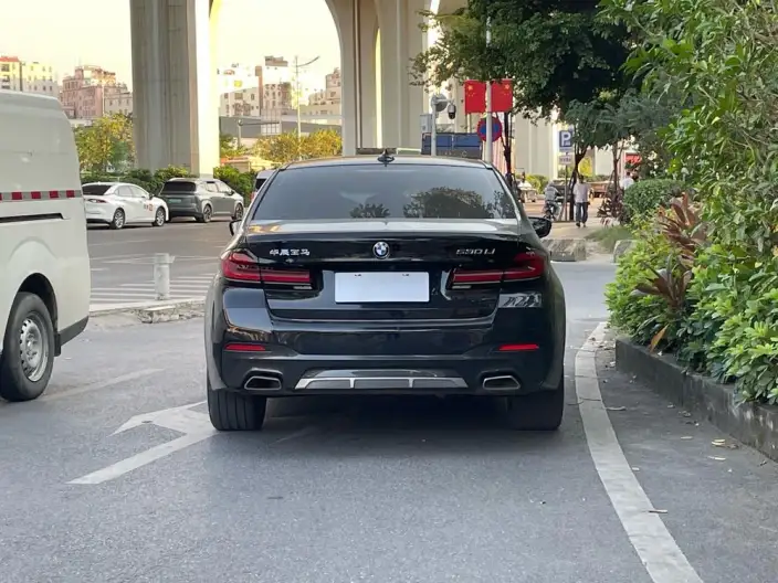BMW 5 Series 2022 Model Facelift II 530Li Exclusive Model M Sports Set – фото 4