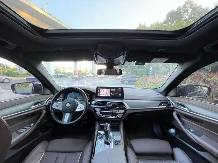 BMW 5 Series 2022 Model Facelift II 530Li Exclusive Model M Sports Set – фото 5