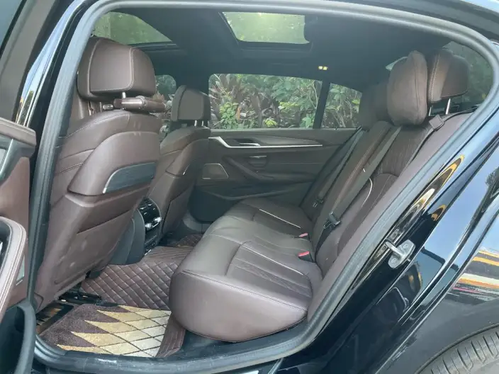 BMW 5 Series 2022 Model Facelift II 530Li Exclusive Model M Sports Set – фото 10