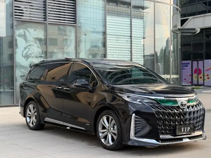 Toyota Sienna 2024 Model Hybrid 2.5L Platinum edition – фото 3