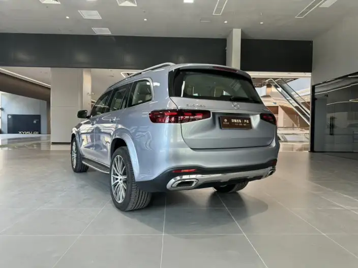 Mercedes-Benz GLS 2025 Model GLS 450 4MATIC Luxury Model – фото 5