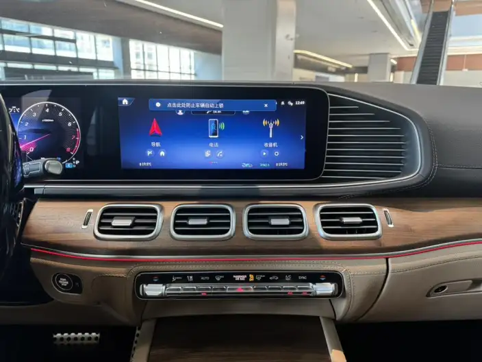 Mercedes-Benz GLS 2025 Model GLS 450 4MATIC Luxury Model – фото 10