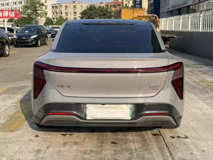 HONGQI EH7 2024 Model 760 Pro+ 4WD Edition – фото 6