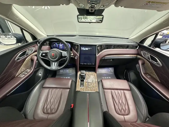 Hongqi HS7 2023 Model 2.0T 4WD Flag Ling Edition 6 seat – фото 7