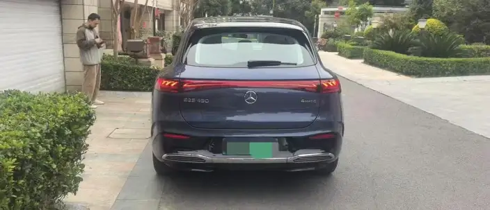 Mercedes-Benz EQS SUV 2023 Model EQS 450 4MATIC Pioneer Edition – фото 3