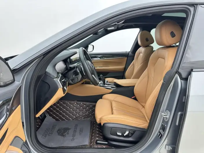 BMW 6 Series GT 2022 Model 630i M Sports Set – фото 6