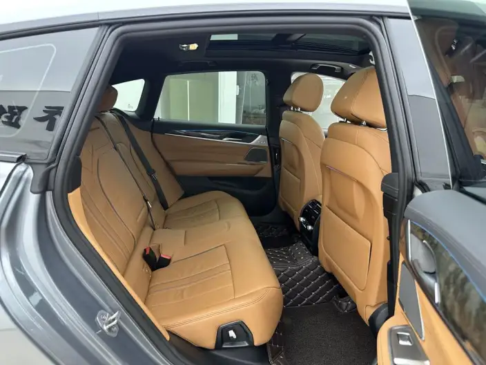 BMW 6 Series GT 2022 Model 630i M Sports Set – фото 7