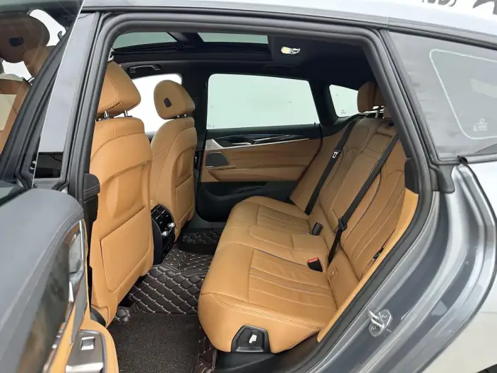 BMW 6 Series GT 2022 Model 630i M Sports Set – фото 8