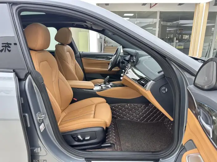 BMW 6 Series GT 2022 Model 630i M Sports Set – фото 9