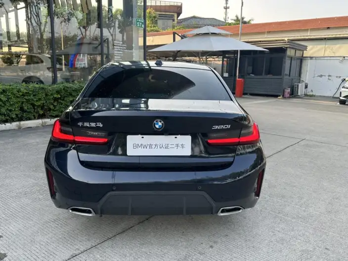 BMW 3 Series 2023 Model 320i M Sports Set – фото 4