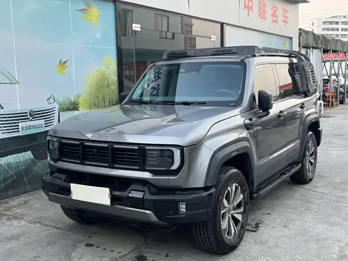 BAIC BJ40 2024 Model City Hunter Edition 2.0T Automatic 4WD Supreme Model – фото 1