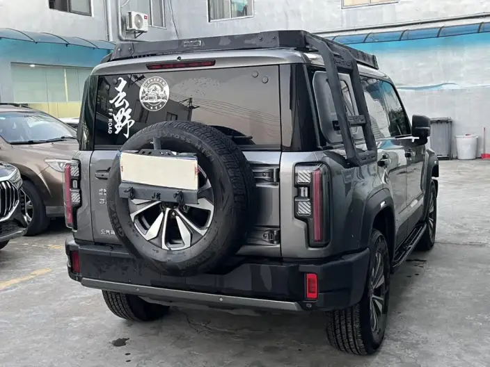 BAIC BJ40 2024 Model City Hunter Edition 2.0T Automatic 4WD Supreme Model – фото 5