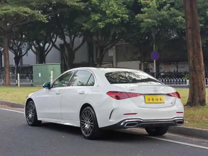Mercedes-Benz C-Class 2024 Model C 260 L Sports Edition – фото 3