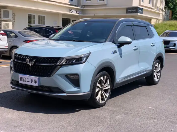 WULING Asta 2021 Model 1.5T Automatic Starlight Edition
