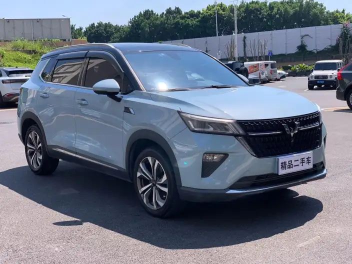 WULING Asta 2021 Model 1.5T Automatic Starlight Edition