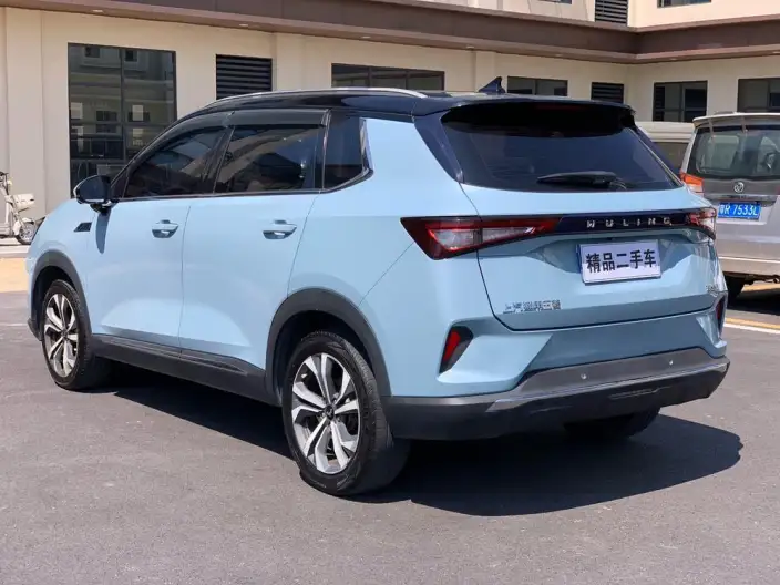 WULING Asta 2021 Model 1.5T Automatic Starlight Edition