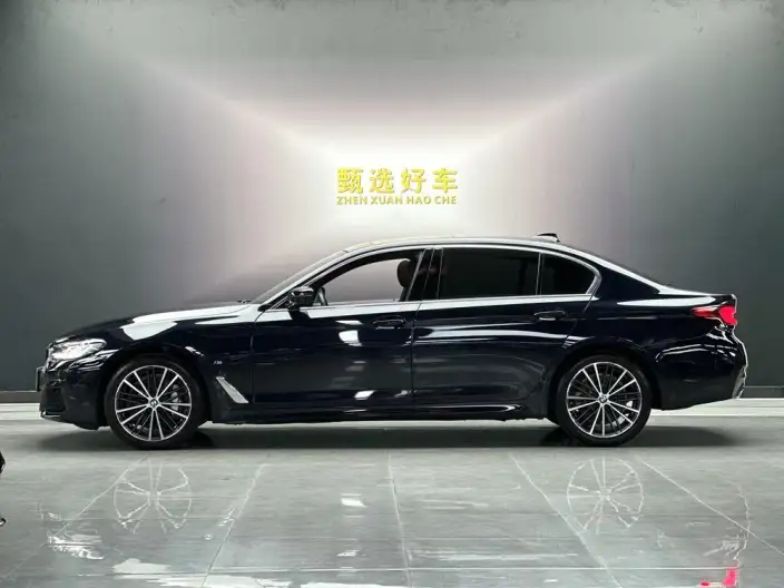 BMW 5 Series 2022 Model 530Li Leading Model M Sports Set – фото 3