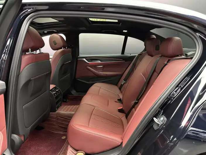 BMW 5 Series 2022 Model 530Li Leading Model M Sports Set – фото 7