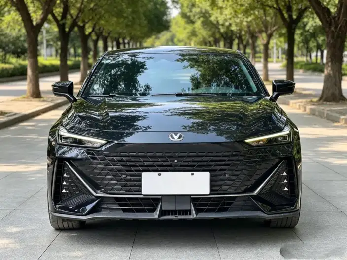 Changan UNI-V 2022 Model 1.5T Smart Pilot Model