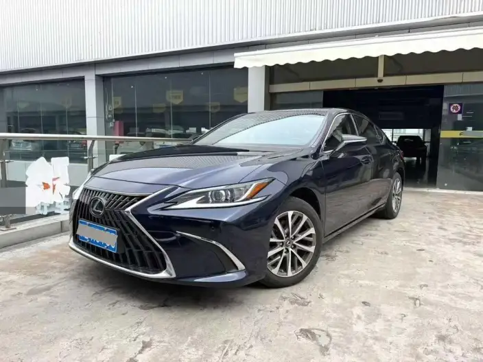 Lexus ES 2021 Model 200 Superior Edition