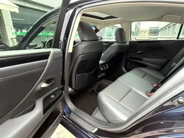 Lexus ES 2021 Model 200 Superior Edition – фото 9