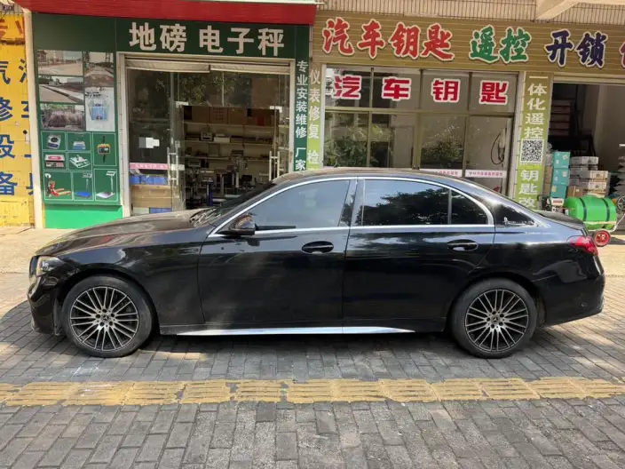 Mercedes-Benz C-Class 2022 Model C 260 L Sports Edition – фото 3