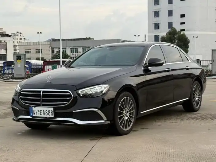 Mercedes-Benz E-Class 2021 Model Facelift E 260 L sedan – фото 1