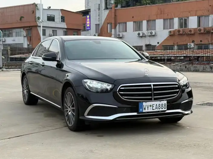 Mercedes-Benz E-Class 2021 Model Facelift E 260 L sedan – фото 3