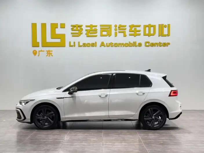 Volkswagen Golf 2023 Model Facelift 280TSI DSG R-Line Lite – фото 4