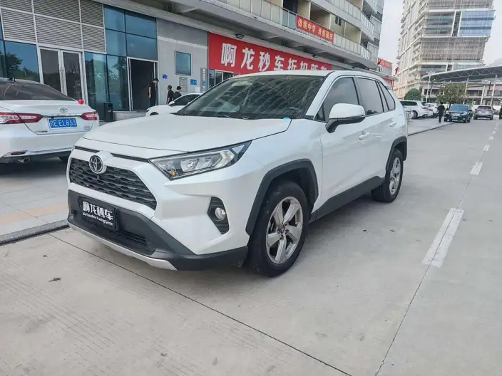 Toyota RAV4 2022 Model 2.0L CVT 2WD Fashion edition – фото 1