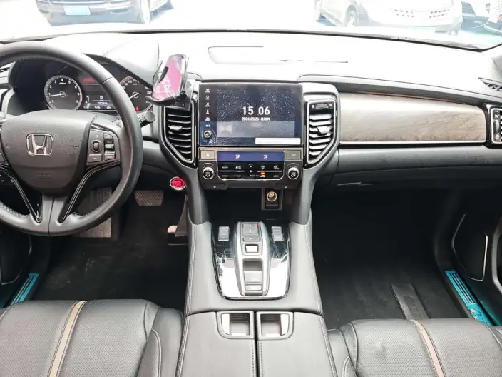Honda UR-V 2020 Model 370TURBO 4WD Exclusive Edition – фото 10