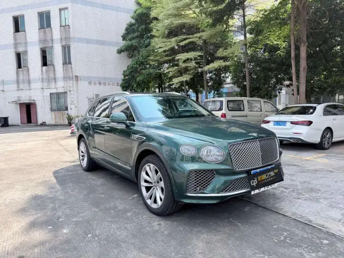 Bentayga 2022 Model 4.0T V8 – фото 3