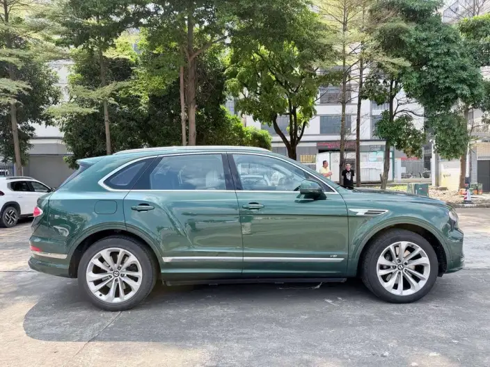 Bentayga 2022 Model 4.0T V8 – фото 8