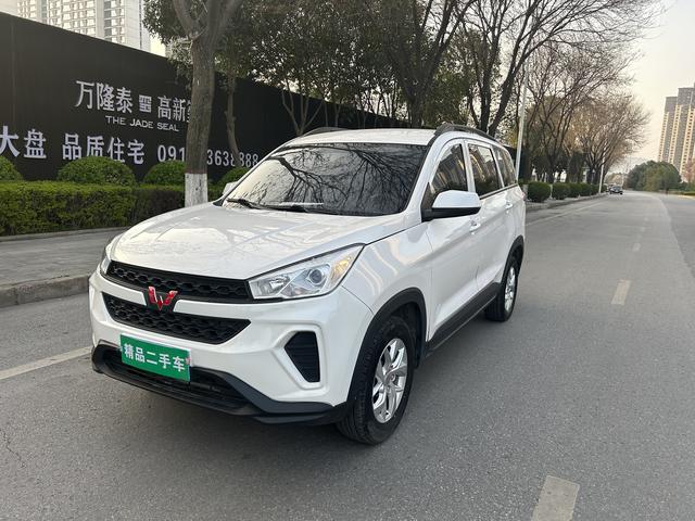 Wuling Hongguang S3 2019 1.5L Manual Standard China VI – фото 1