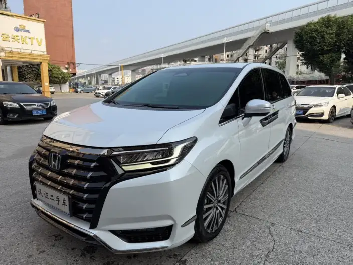 Honda Elysion 2024 Model 2.0L e:HEV Deluxe Edition – фото 1