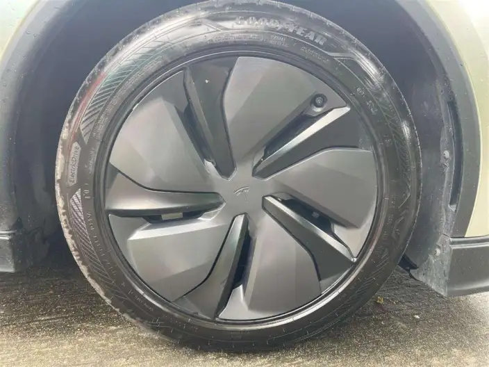 Model Y 2025 Model Rear-wheel drive version – фото 9