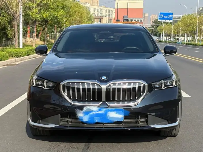 BMW 5 Series 2024 Model 530Li Exclusive Model Luxury Set – фото 2