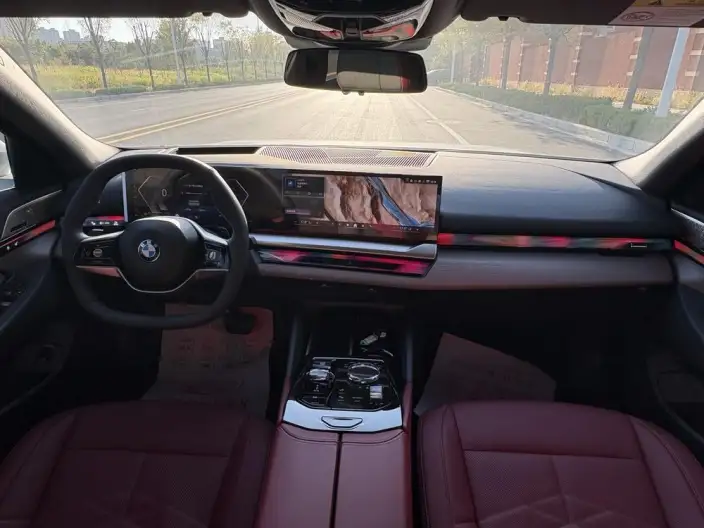 BMW 5 Series 2024 Model 530Li Exclusive Model Luxury Set – фото 10