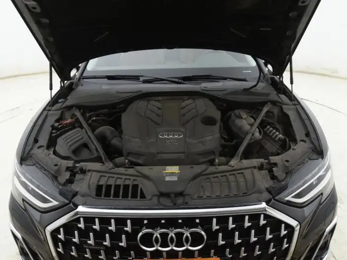 Audi A8 2022 Model A8L 50 TFSI quattro Comfort Model Collector Edition Edition – фото 7
