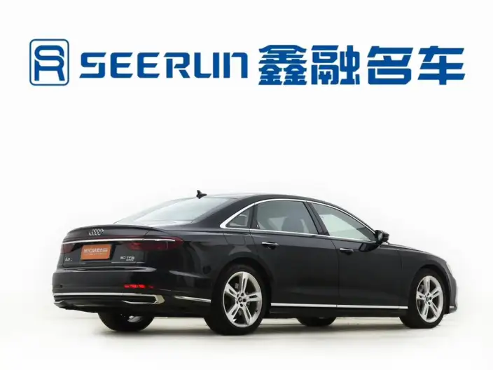 Audi A8 2022 Model A8L 50 TFSI quattro Comfort Model Collector Edition Edition – фото 9