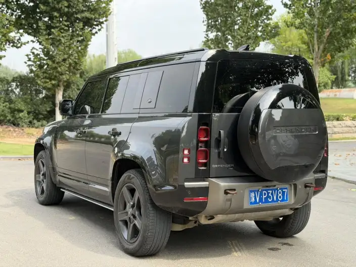 Land Rover Defender 2023 Model Facelift 110 P400 X-Dynamic HSE – фото 5