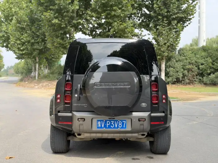 Land Rover Defender 2023 Model Facelift 110 P400 X-Dynamic HSE – фото 6
