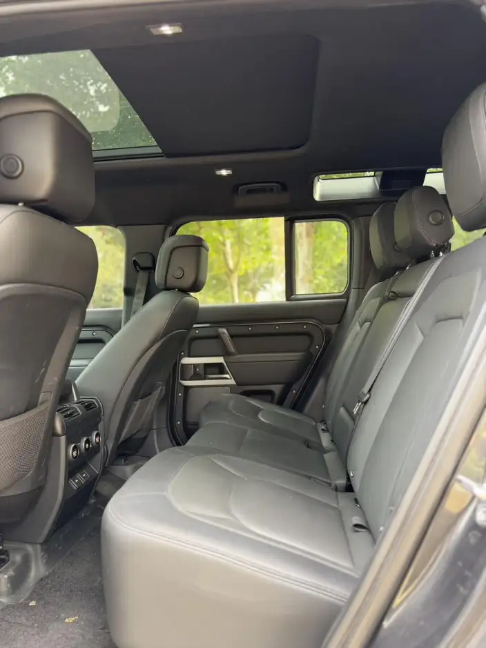 Land Rover Defender 2023 Model Facelift 110 P400 X-Dynamic HSE – фото 10
