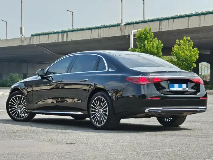 Mercedes-Benz E-Class 2024 Model Facelift E 300 L Fashion Model sedan – фото 4