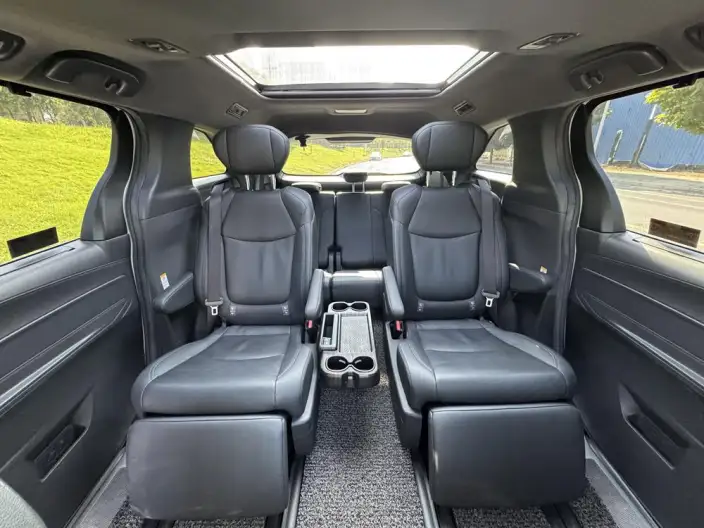 Toyota Sienna 2021 Model 2.5L Hybrid Supreme Edition – фото 7